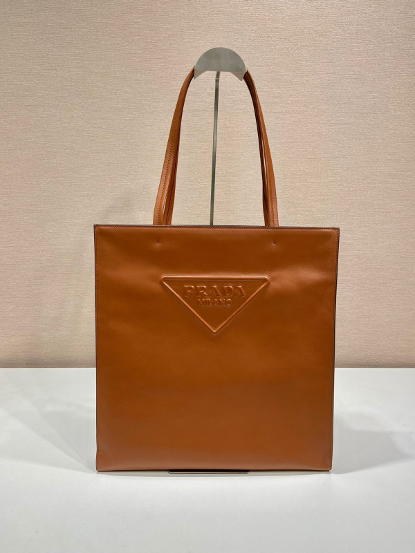 Pra*a leather tote bag
