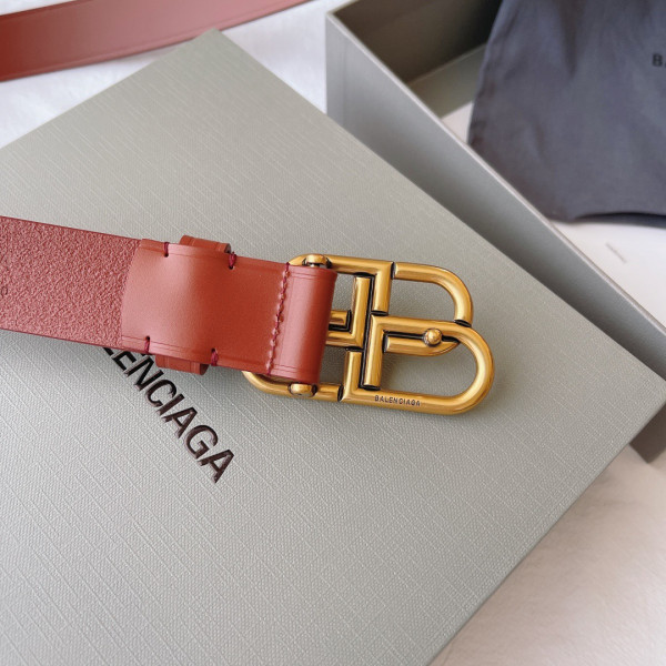 Ba*len*cia*ga belt