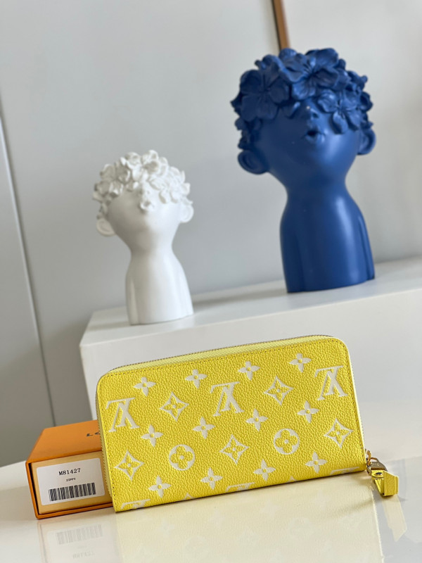 l**is V*t*n zippy wallet