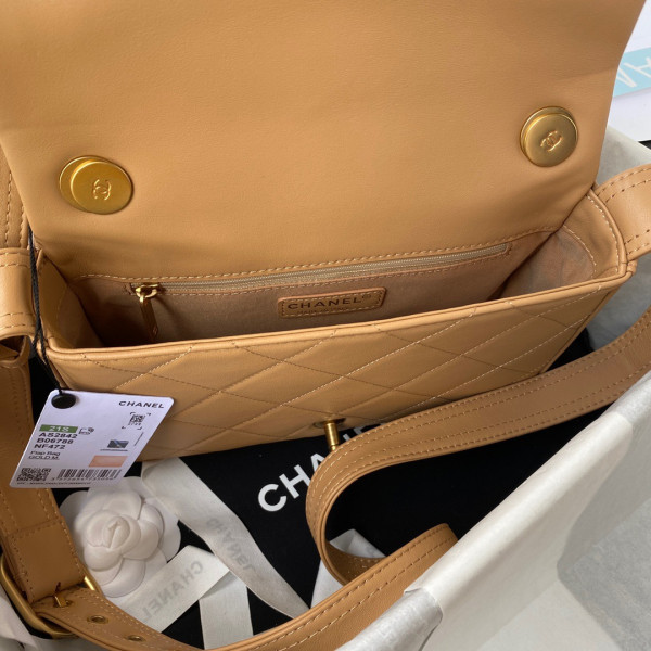 CL FLAP BAG