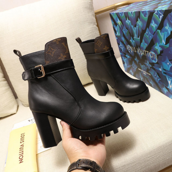l**is V*t*n star trail ankle boot