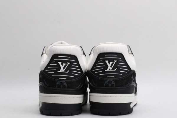 l**is V*t*n trainer sneaker