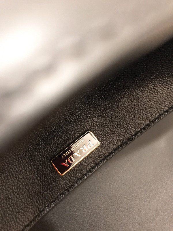 Pra*a cahier leather shoulder bag