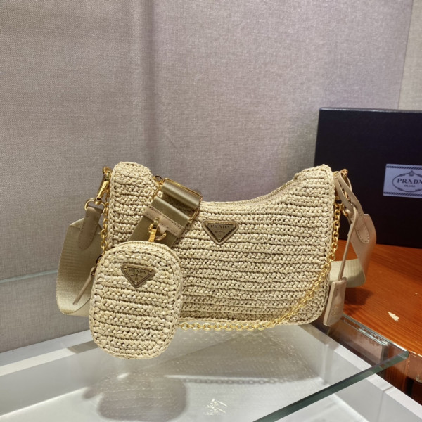 Pra*a re-edition 2005 raffia bag