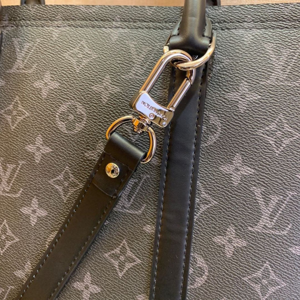 l**is V*t*n tote