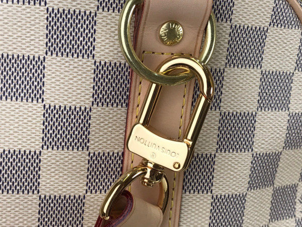 l**is V*t*n keepall bandouliÈre 55