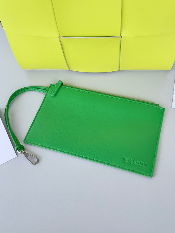 Bo*te*ga ve*ne*ta small arco tote bag