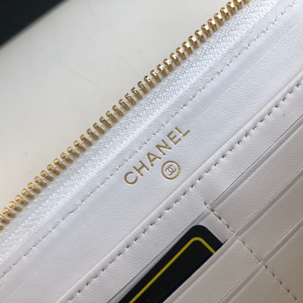 CL 19 ZIPPED WALLET