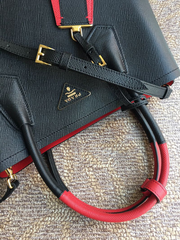 Pra*a double bag
