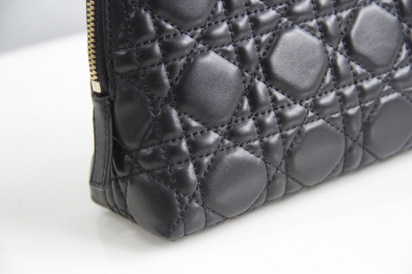 D*or caro beauty pouch