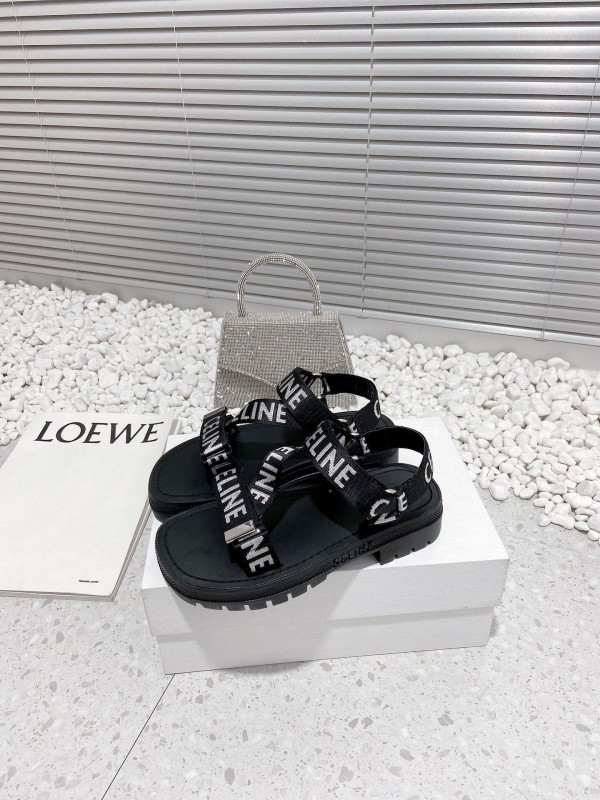 Ce**e leo strappy sandal in with "Ce**e" jacquard black / white