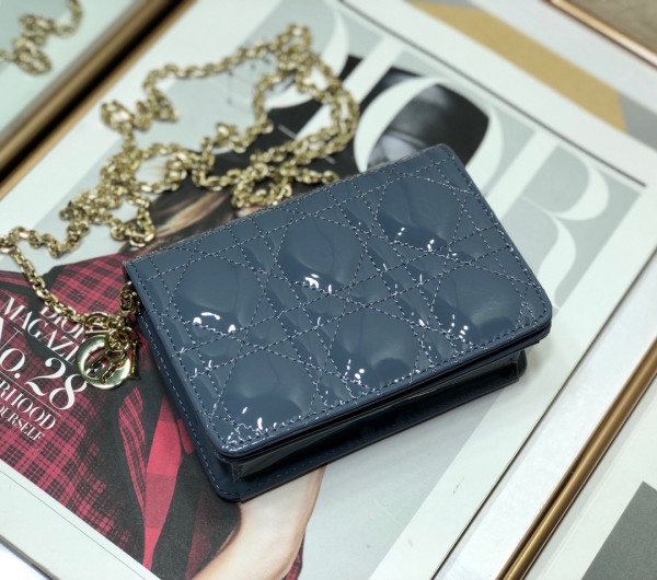 lady D*or nano pouch
