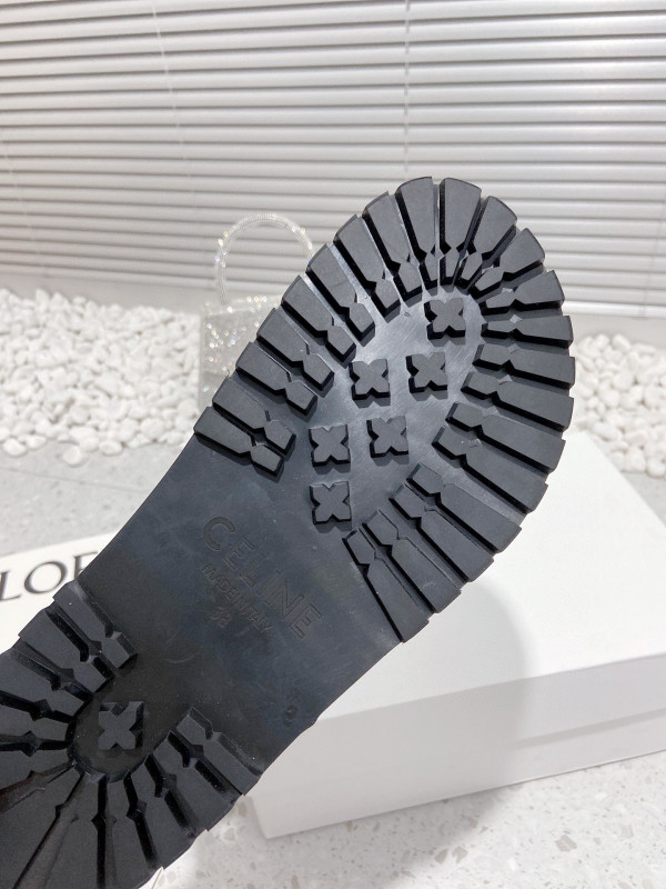 Ce**e leo strappy sandal in with "Ce**e" jacquard black / white