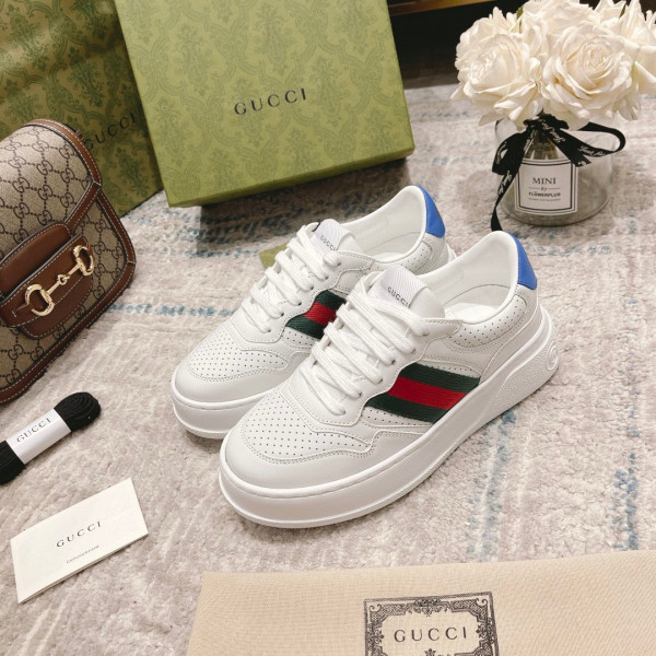 G*u*i sneaker with web