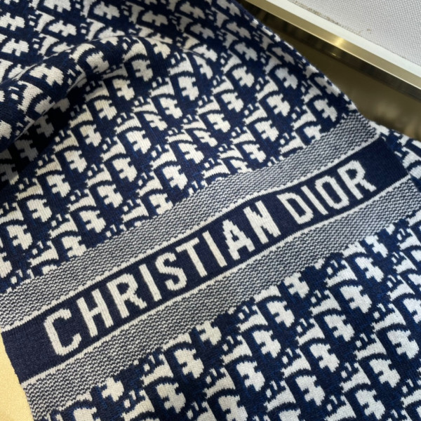 D*or scarf