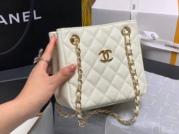 CL BUCKET BAG