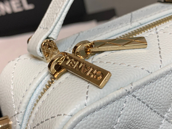 CL VANITY CASE