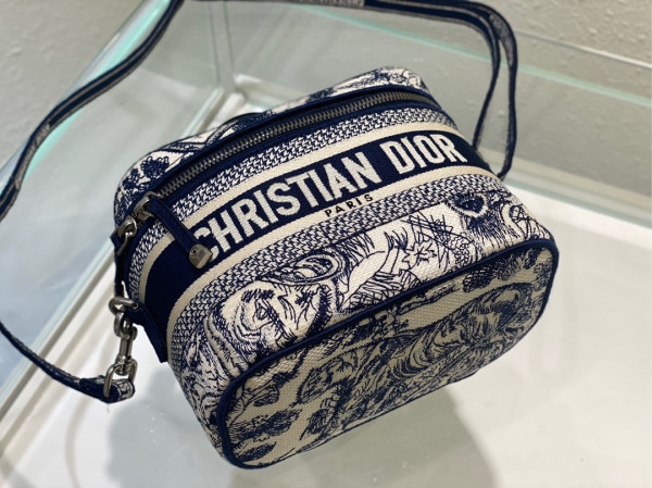 D*or small D*ortravel vanity case-18.5-13-10.5cm