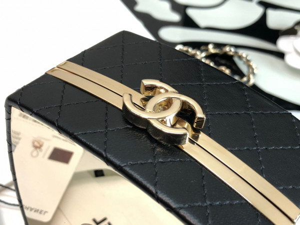 CL VANITY BOX