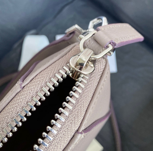 GIVENCHY NANO ANTIGONA