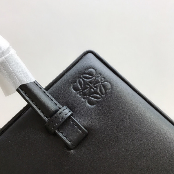LOEWE POSTAL BAG