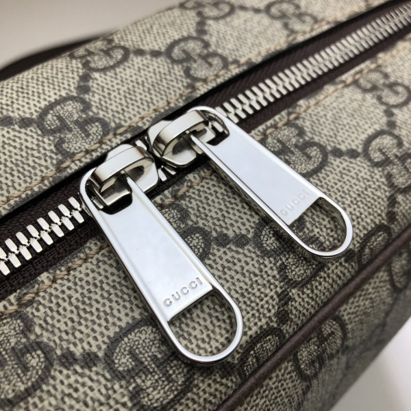 G*u*i gg shoulder bag with leather details