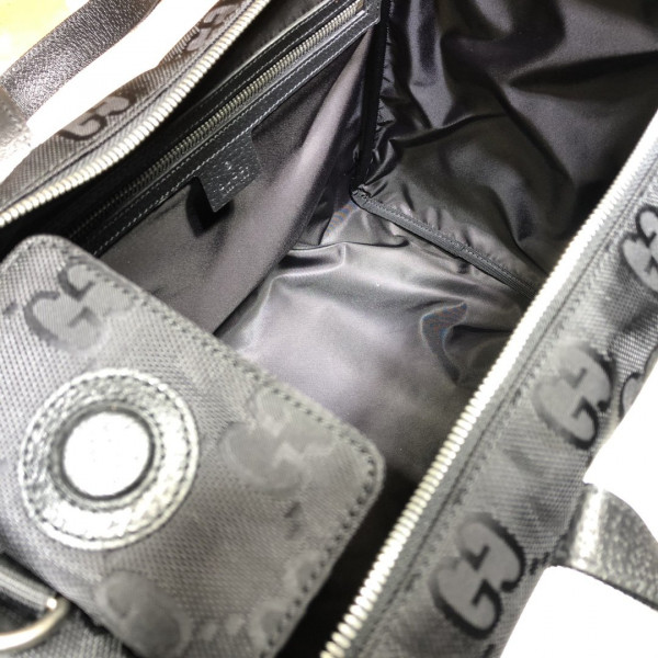 G*u*i off the grid duffle bag