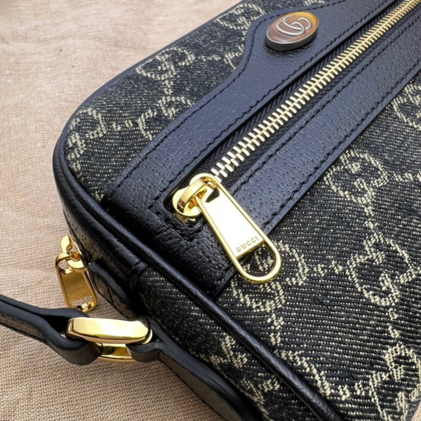 G*u*i ophidia suede mini bag