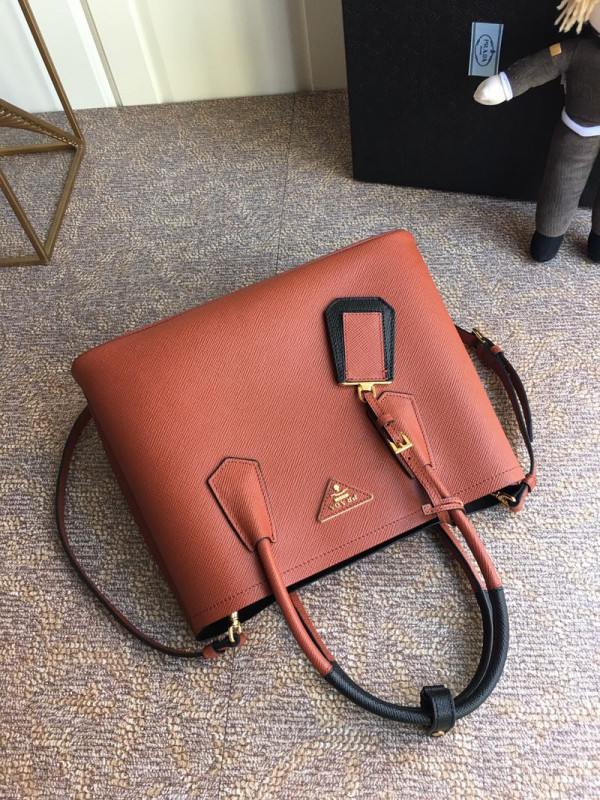 Pra*a double bag