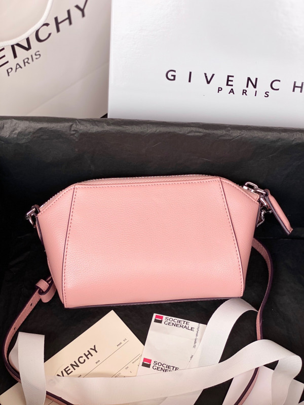 GIVENCHY NANO ANTIGONA