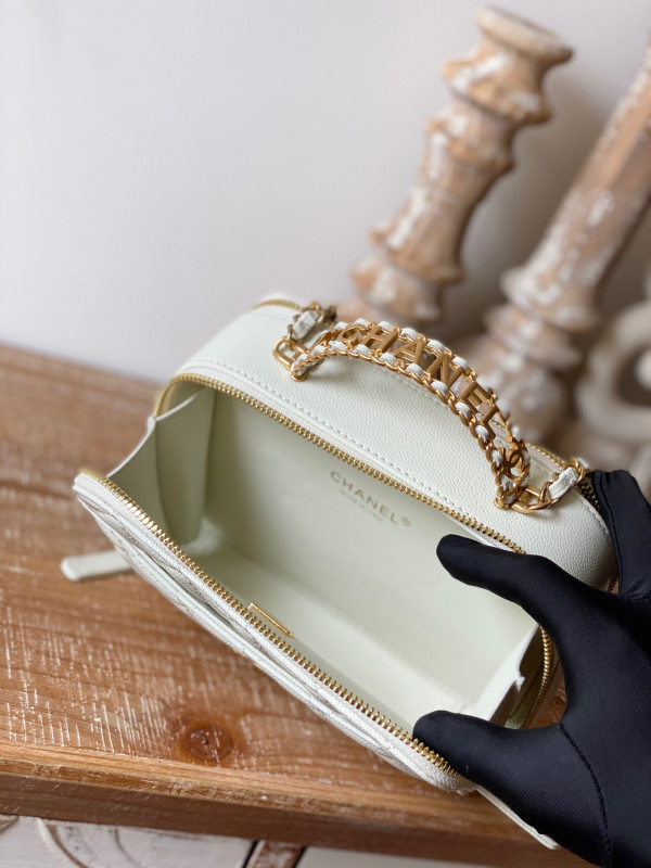 CL VANITY CASE