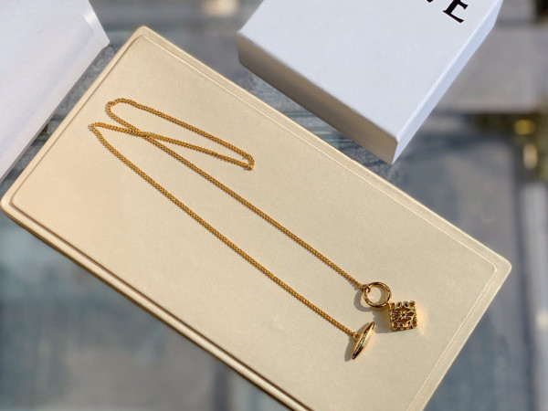LOEWE NECKLACE