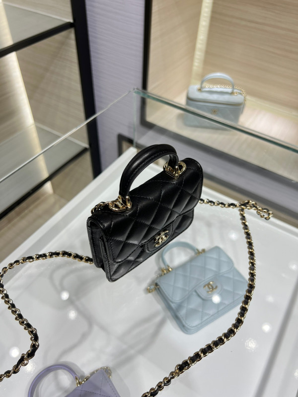 CL FLAP COIN PURSE WITH CHAIN