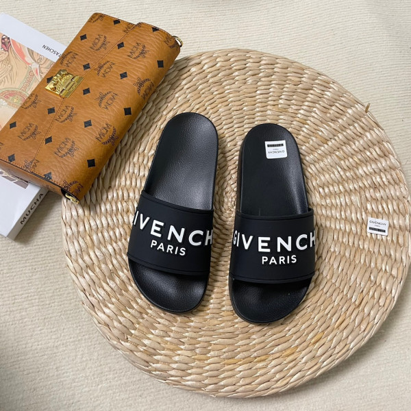 GIVENCHY sildes