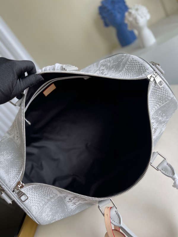 l**is V*t*n keepall bandouliÈre 50