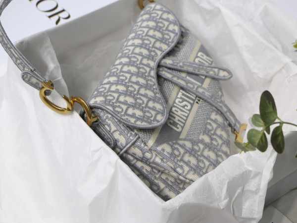 D*or saddle bag