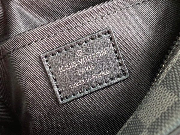 l**is V*t*n mini soft trunk
