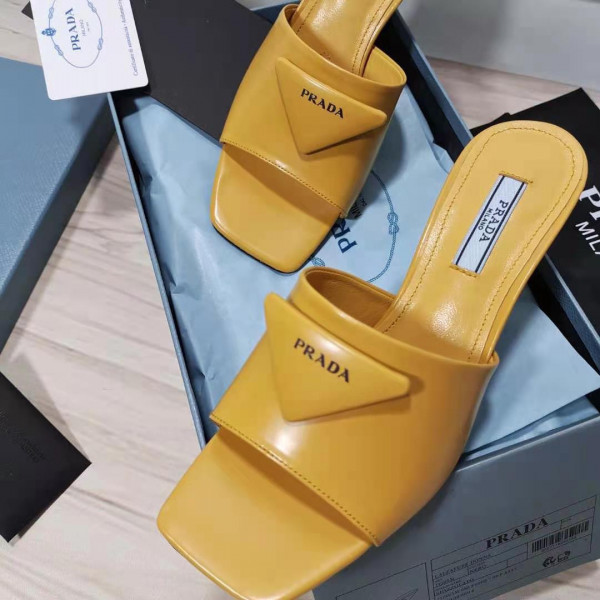 Pra*a brushed leather mid-heeled slides