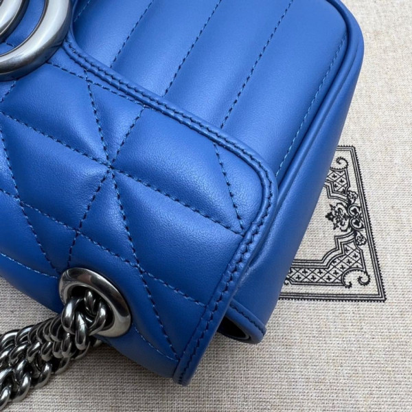 G*u*i gg marmont 22cm