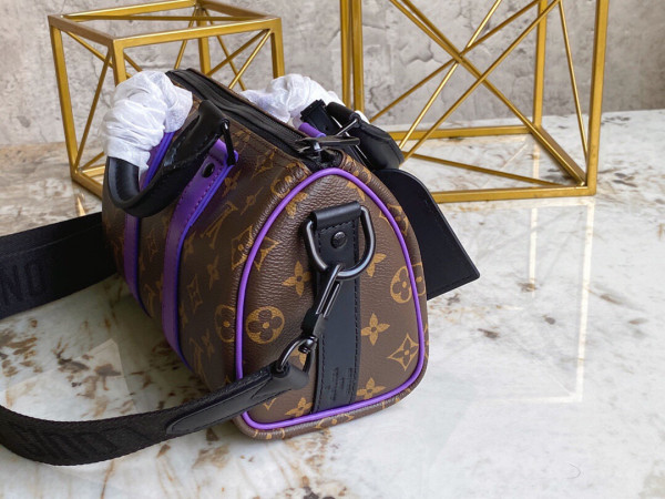 l**is V*t*n keepall bandouliÈre 25