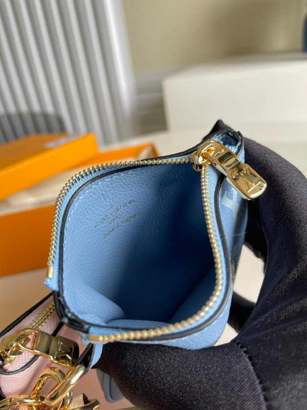 l**is V*t*n ntrio pouch