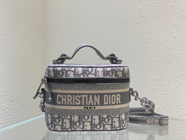 D*or small D*ortravel vanity case-18.5-13-10.5cm