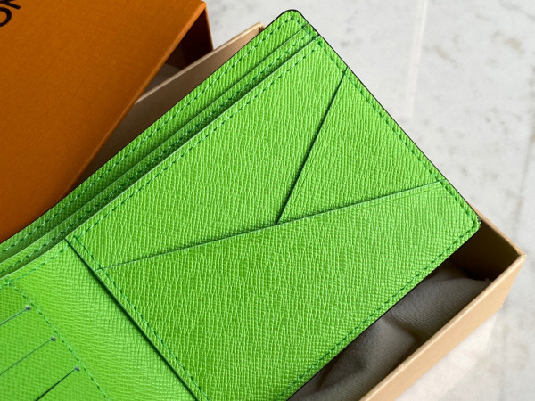l**is V*t*n multiple wallet