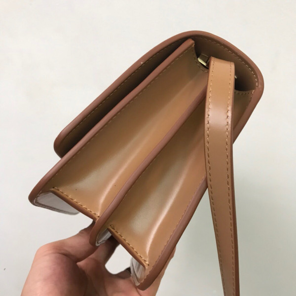 B**rry small tb bag