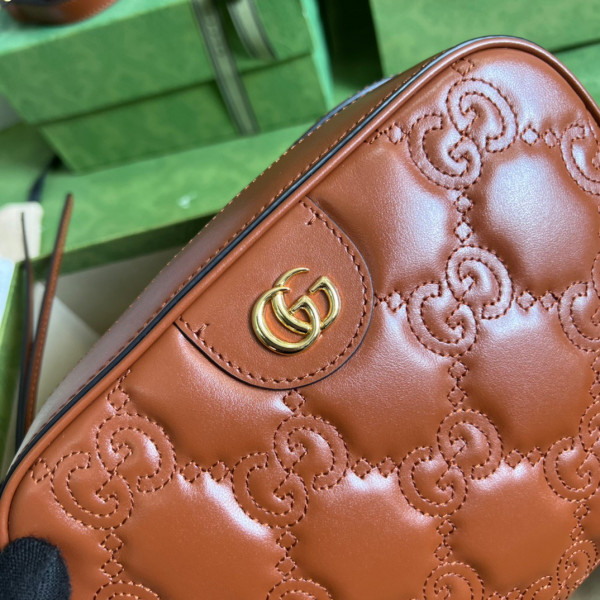 G*u*i gg matelassé leather shoulder bag