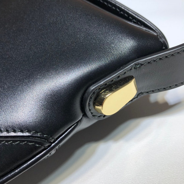 G*u*i arli shoulder bag