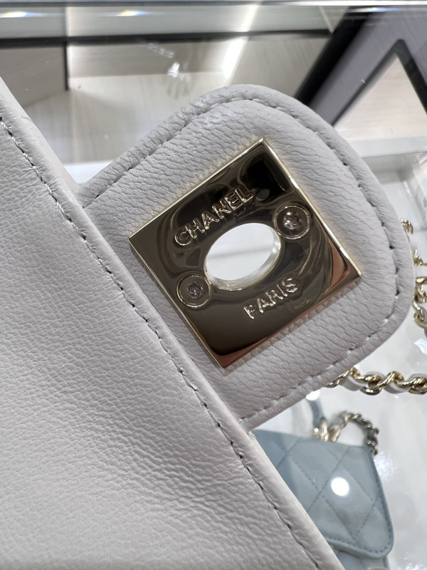 CL HEART CLUTCH WITH CHAIN