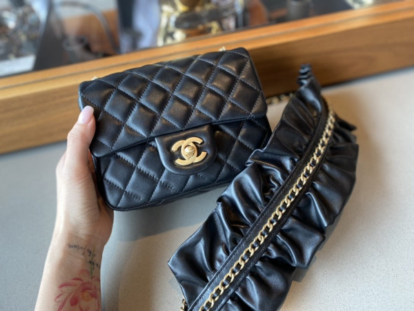 CL FLAP BAG
