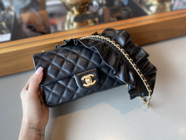 CL FLAP BAG