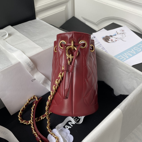 CL SMALL BUCKET BAG
